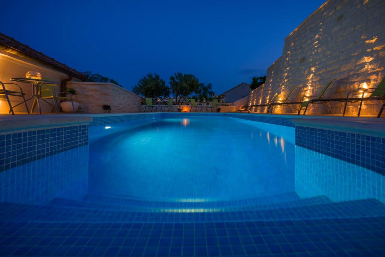 חוואר Villa Kogo מראה חיצוני תמונה